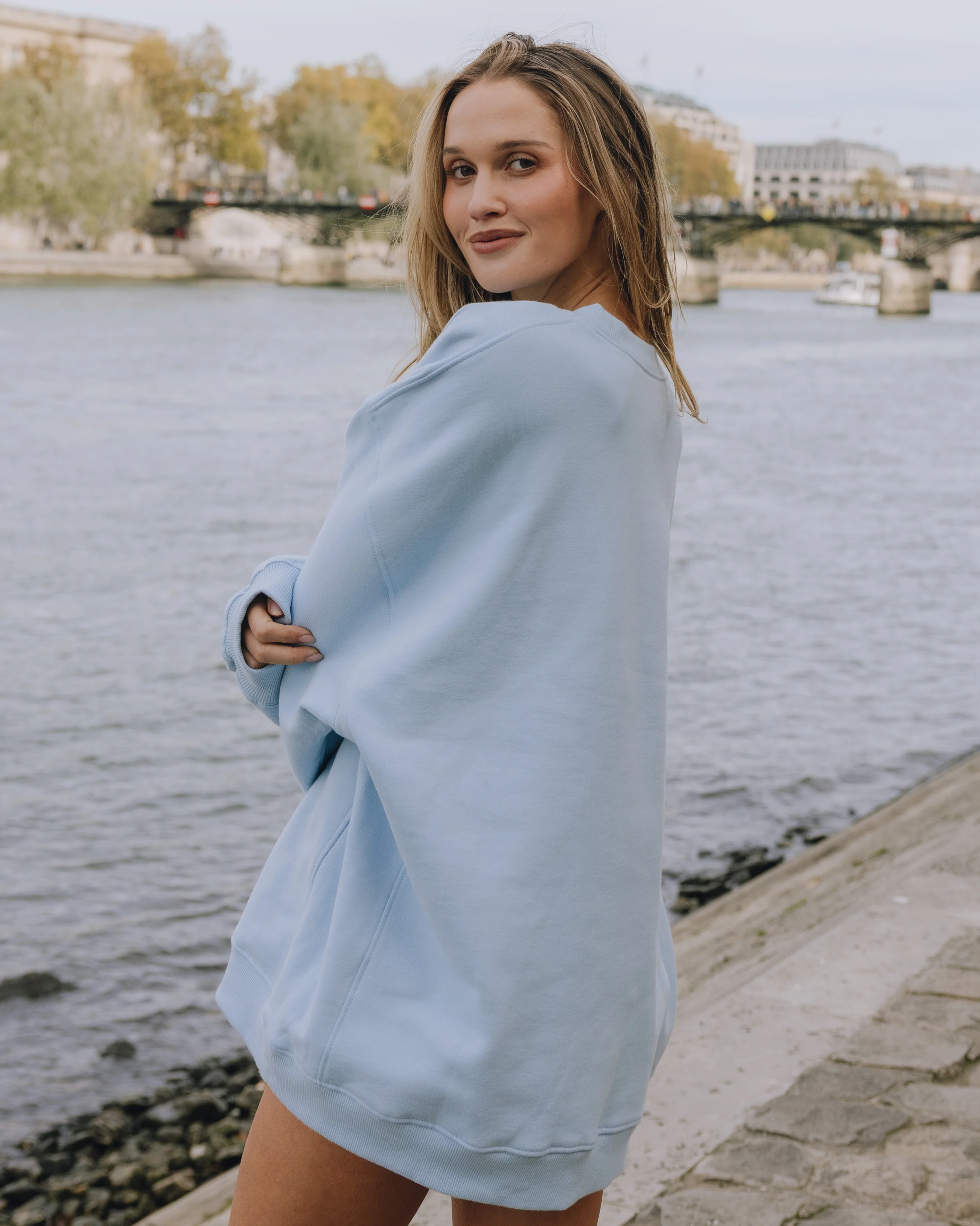 Oversized Fleece Crew - Powder - Image 2
